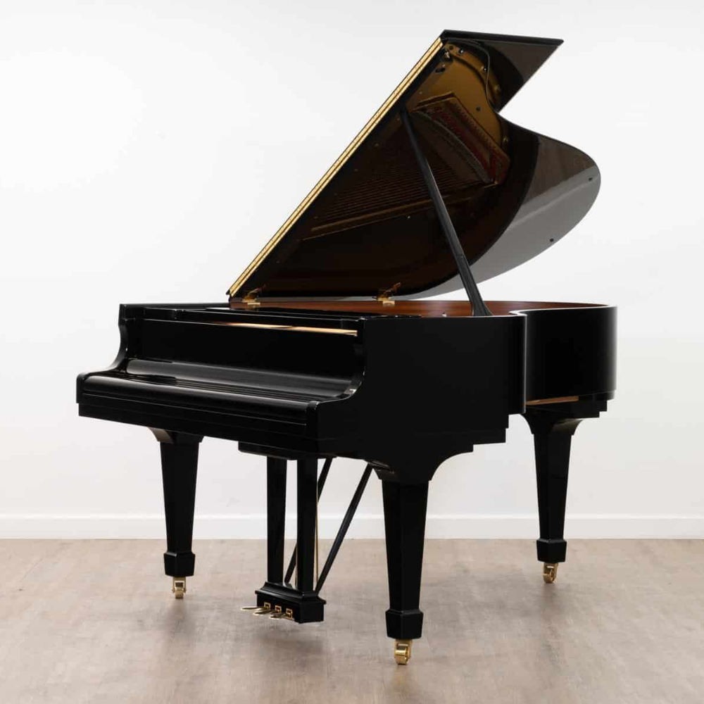 Steinway O-180