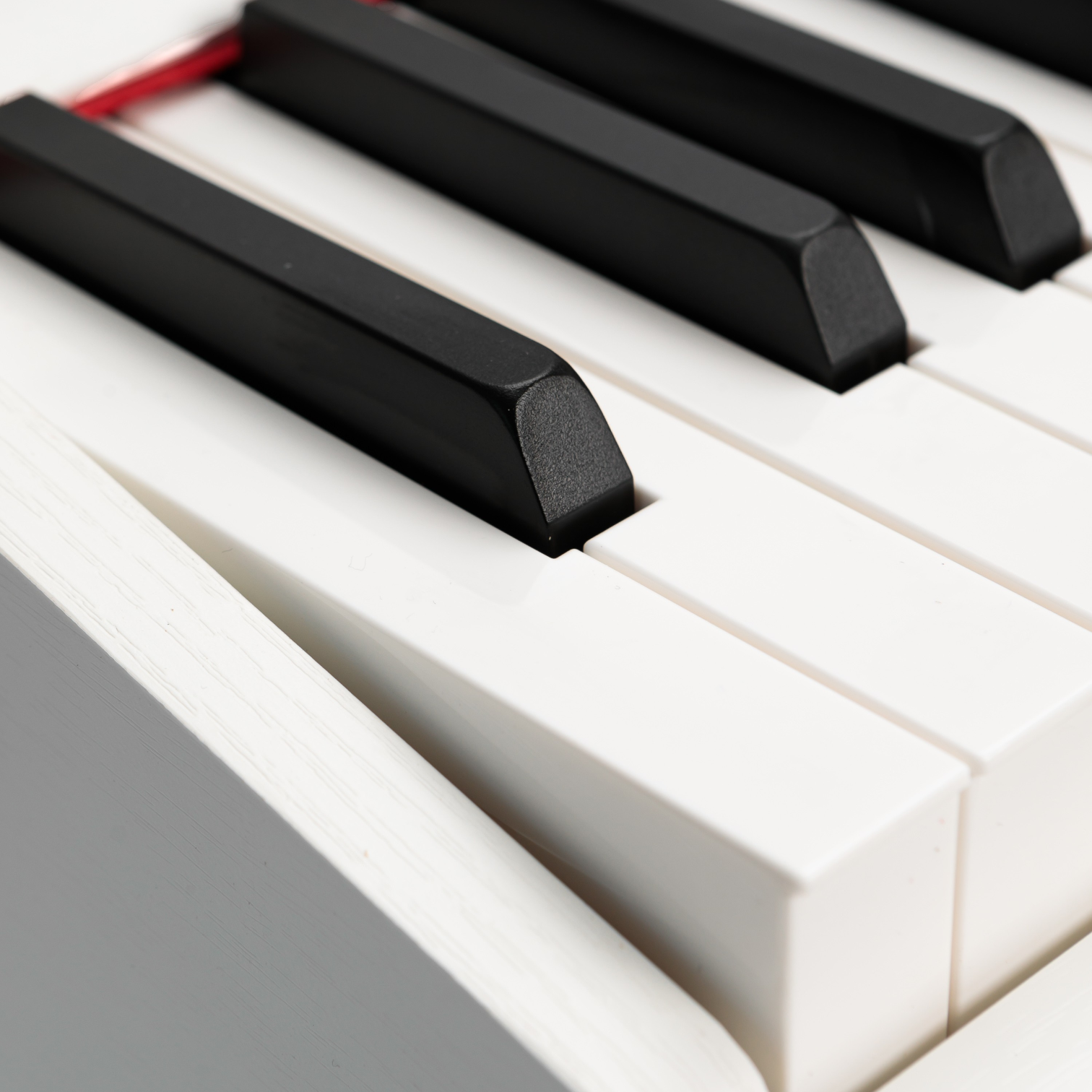 LAVENUE Cadenza Wood White